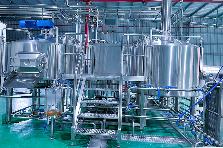Craft beer brewing equipment