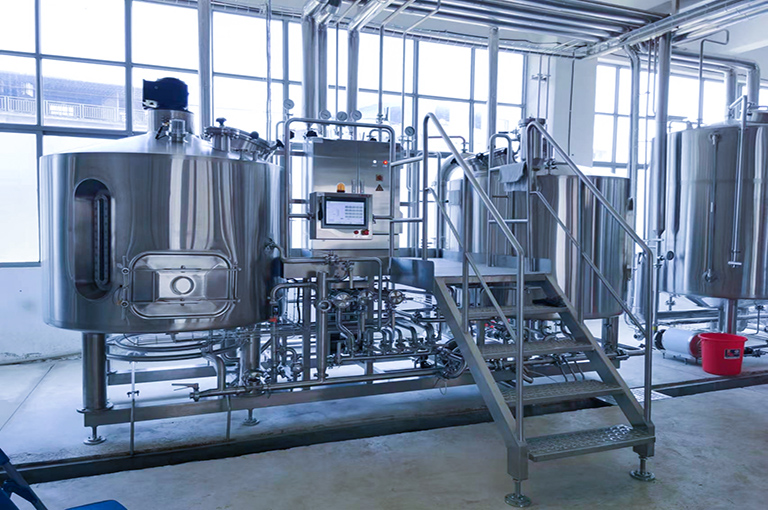 Freshly brewed beer equipment