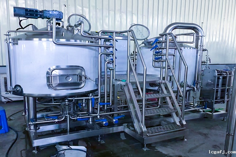 3000L精酿啤酒设备 3000L精酿啤酒设备