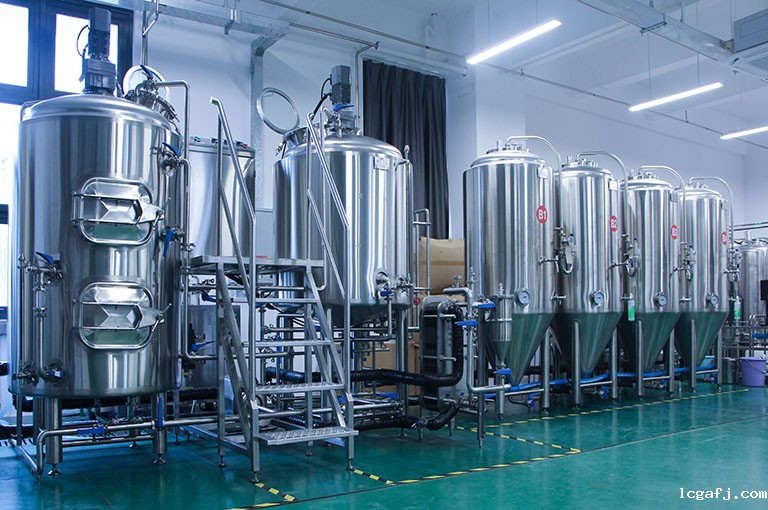 500L精酿啤酒设备生产厂家 500L精酿啤酒设备生产厂家